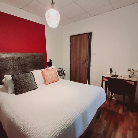 Logis Hotel Restaurant La Brasserie Treignac Εξωτερικό φωτογραφία