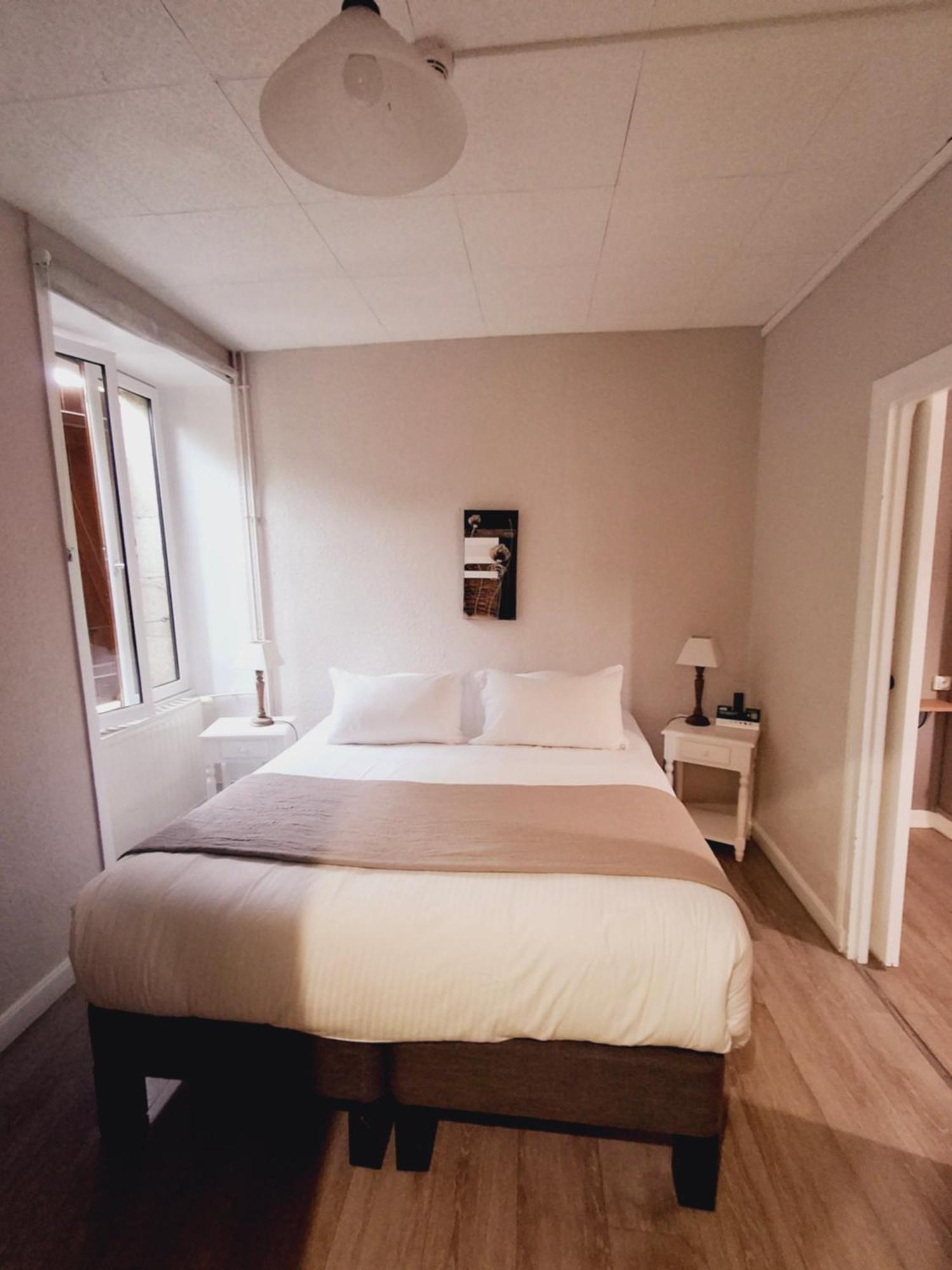 Logis Hotel Restaurant La Brasserie Treignac Εξωτερικό φωτογραφία