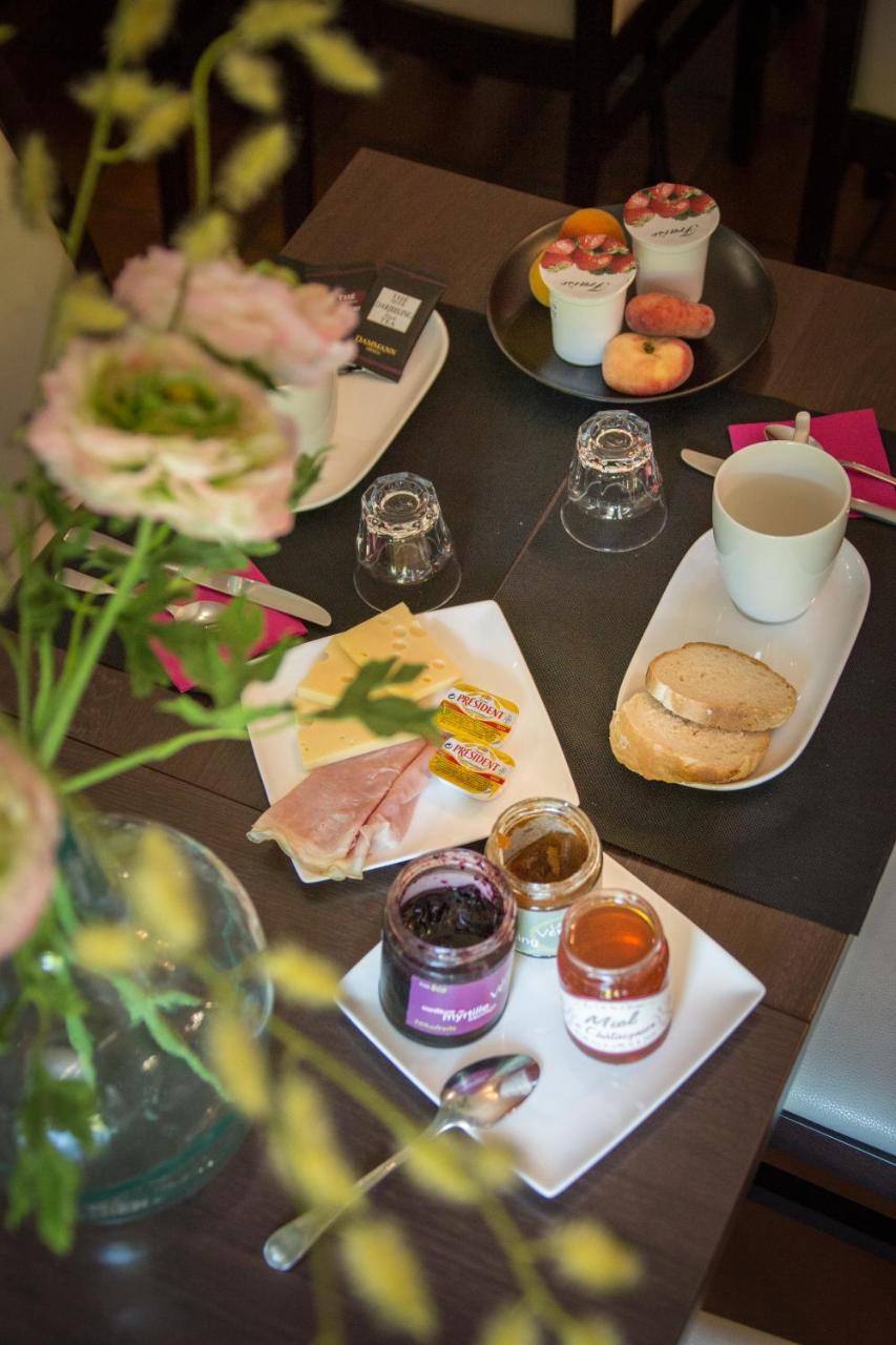 Logis Hotel Restaurant La Brasserie Treignac Εξωτερικό φωτογραφία