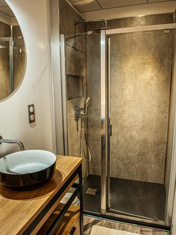 Logis Hotel Restaurant La Brasserie Treignac Εξωτερικό φωτογραφία